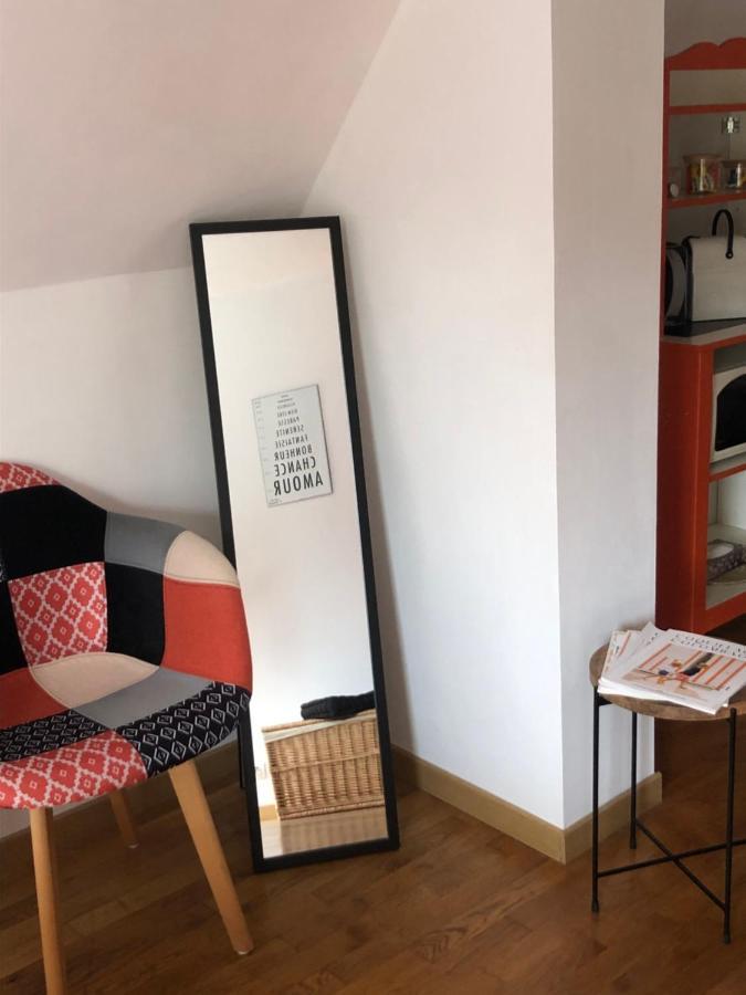 Belle Chambre Double Orange Tout Bonnement Bien Putot-en-Auge Luaran gambar